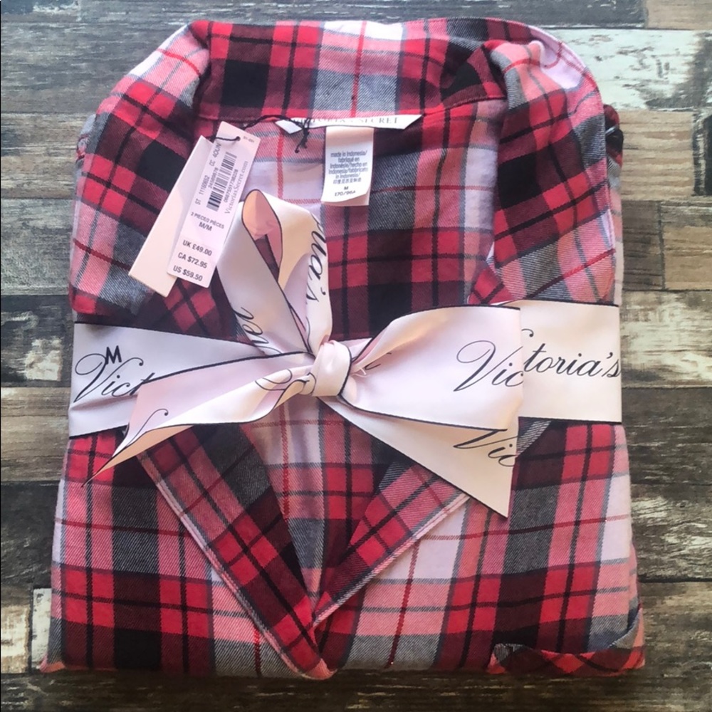 NWT Victoria’s Secret Flannel PJ Medium